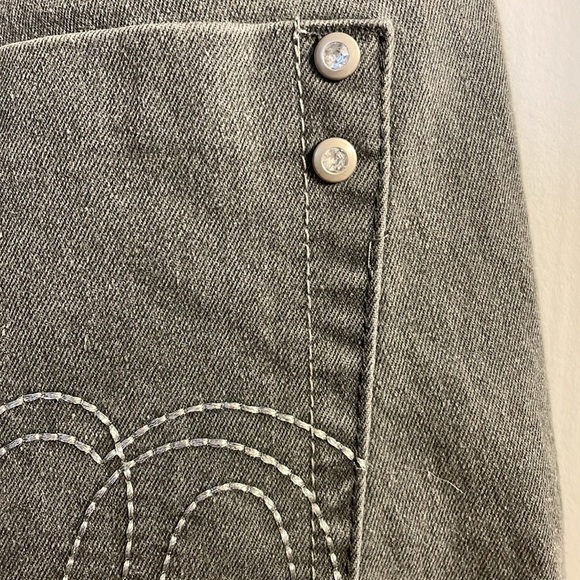 Mecca Femme Grey Jeans W/Back Pocket Embellishments/Boot Cut/8”Rise/Size9/10 EUC - Picture 6 of 7